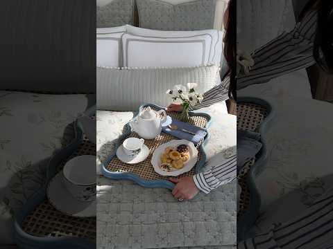 It’s never too late (or early) for breakfast in bed 😋🛌🍽️ #shorts #bedandbreakfast