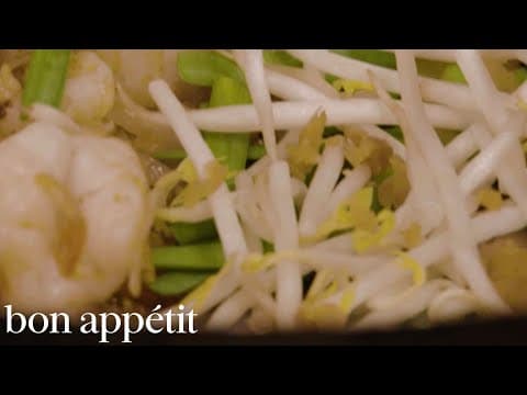 How to Stir-Fry Your Pad Thai