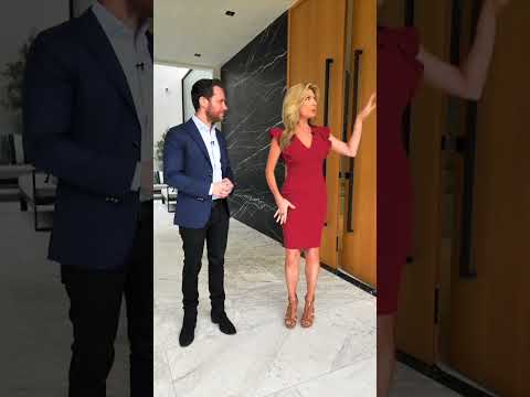 Welcome to the most exclusive enclave of the Hollywood Hills! And we have the keys to this place!