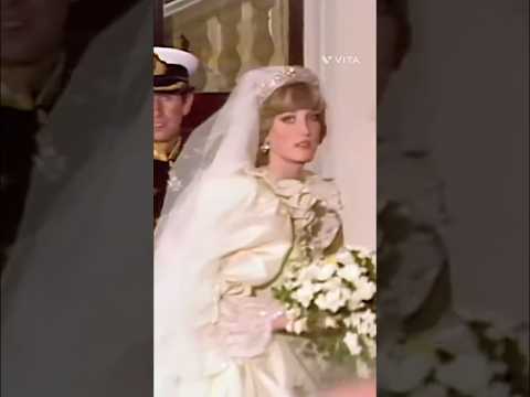 Lady Diana a fashion icon 💅🏽 #royal #royalfamily #queen #fashion #princess #britishroyalfamily