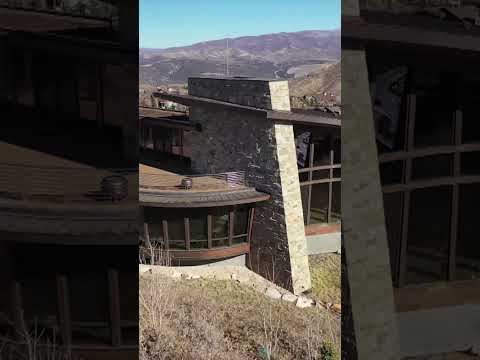Mountain lodge in Utah… this is one place worth of a holiday splurge! #luxuryrealestate