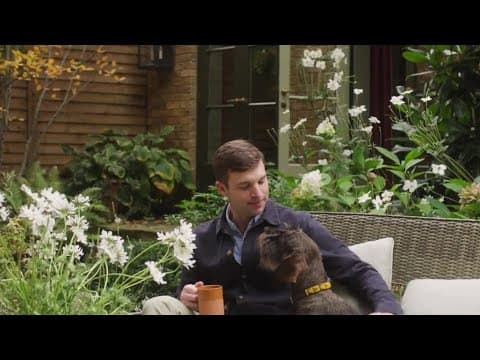 Touring a Victorian Apartment in North London