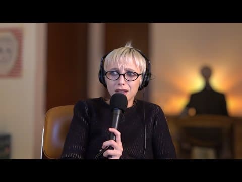 fried chicken ASMR and cigarette smoker attitude, pet peeves