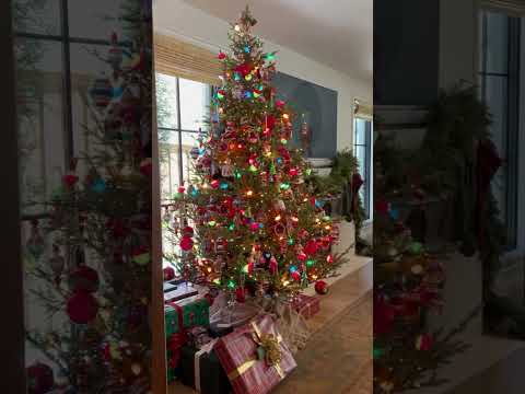 A beautiful Dallas home decked out for the holidays! 🎄🥰