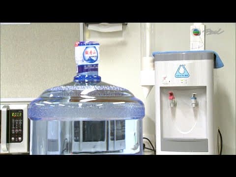 TVB News at 7:30|2025/08/18|HONG KONG English Latest NEWS|Police arrest two in water contract fraud