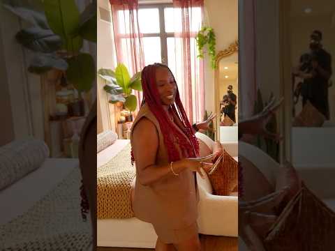 She Made a Modern NYC Studio Apartment Feel So Cozy 😌 #smallapartment #nycapartment #interiordesign