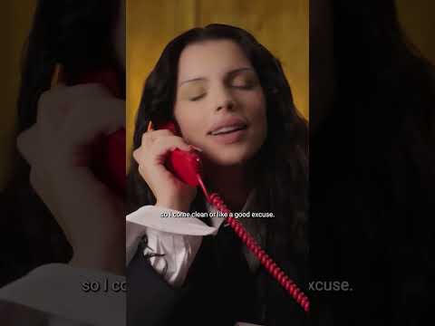 Julia Fox’s Dating Wisdom You Didn’t Know You Needed