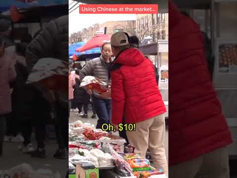 Speaking #Chinese at the #market #polyglot #mandarin #nyc #newyork #languages