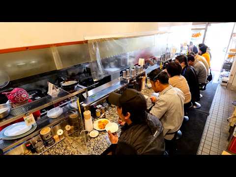 Speed Star Chef! Insane Wok Skills & GIANT Portions at a Local Japanese Diner in Osaka.