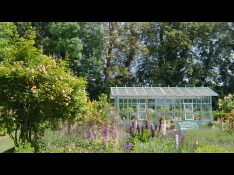 Cordelia de Castellane's Jewel-Toned Garden