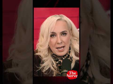 “They Love Being Victims”: Maureen Callahan on Amy Schumer & Lena Dunham’s Body Image Hypocrisy