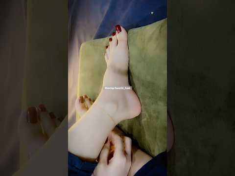 Cute feet & red toes #forgirls #shortsviral #shortsfeed #feet #foot #ytshort #ytshorts #heels #yt