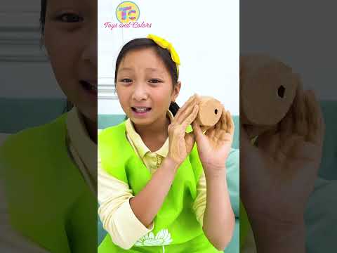 Maddie Learns Patience! Fun Pottery for Kids 🎨