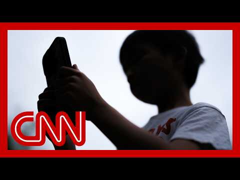 New Australian law bans social media for kids age 16 and under