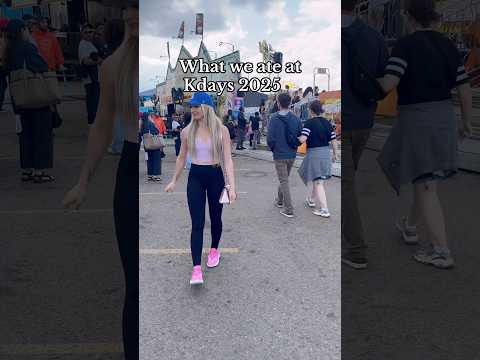 Red velvet mini donuts 😍✨ #kdays #foodie #foodshorts #carnival #fun #fyp #trending #yeg #ootd