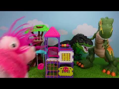 Fizzy Helps Three Eye With The Dentist