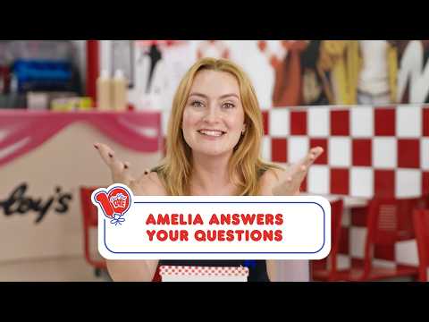 Q&A WITH AMELIA DIMOLDENBERG | 10 YEARS OF CHICKEN SHOP DATE
