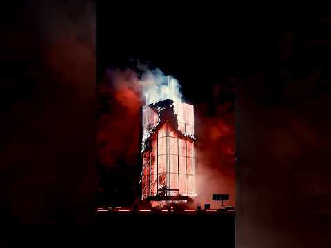 So excited to bring my brand new « Monolith Show » at Ultra this Saturday!! See you there 💥💥💥