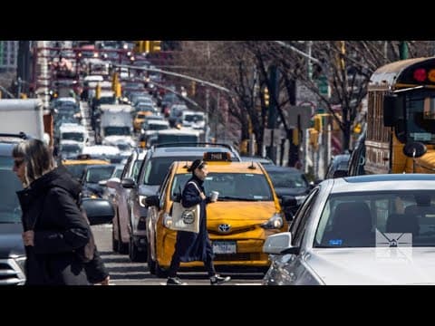 Trump admin eases fuel economy standards, prioritizing gas-powered cars over EVs