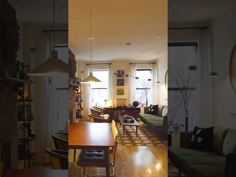 @theregoesgail 375 sq ft apartment is warm, cozy and inviting #housetour