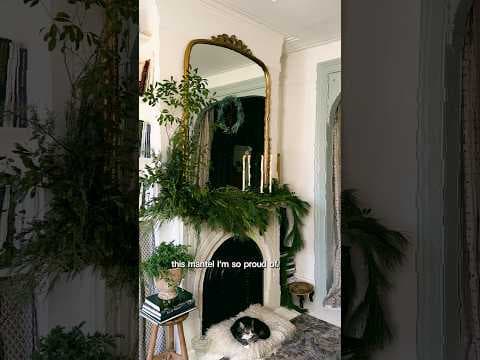 @hummusbirrd decor vibe for this year's holidays is natural and romantic 🎄🕯️